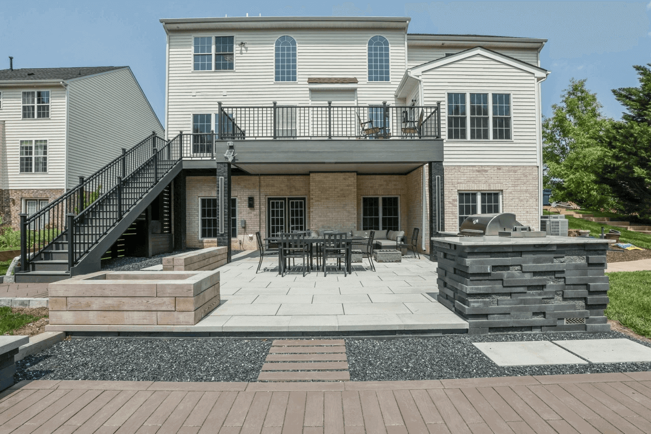 Deck & Patio with Outdoor Kitchen – Glen Allen, VA