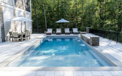 Transforming Your Backyard Oasis: Fiberglass vs. Vinyl Liner Pools