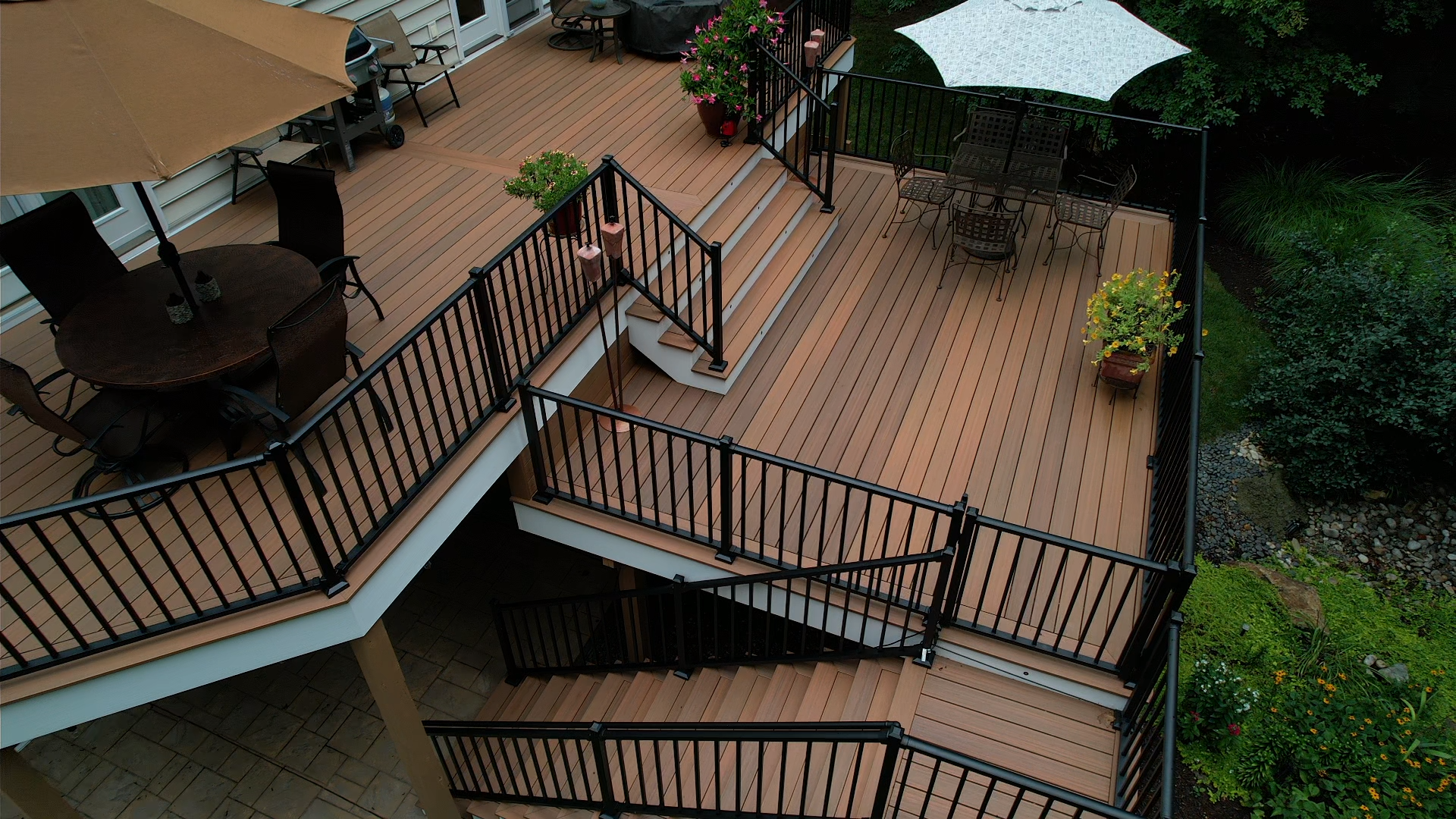 Signs It’s Time to Replace Your Old Deck